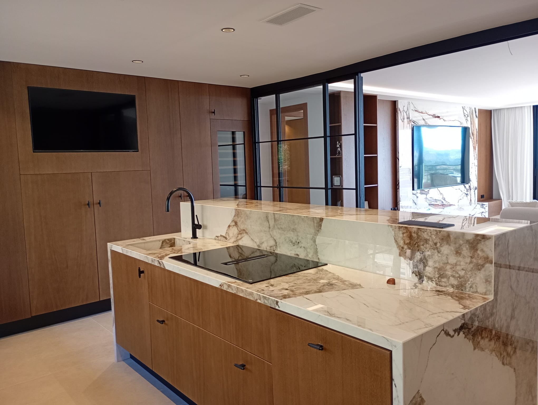Piso de 3 Dormitorios y 3 Baños en venta en Nueva Andalucía, Marbella