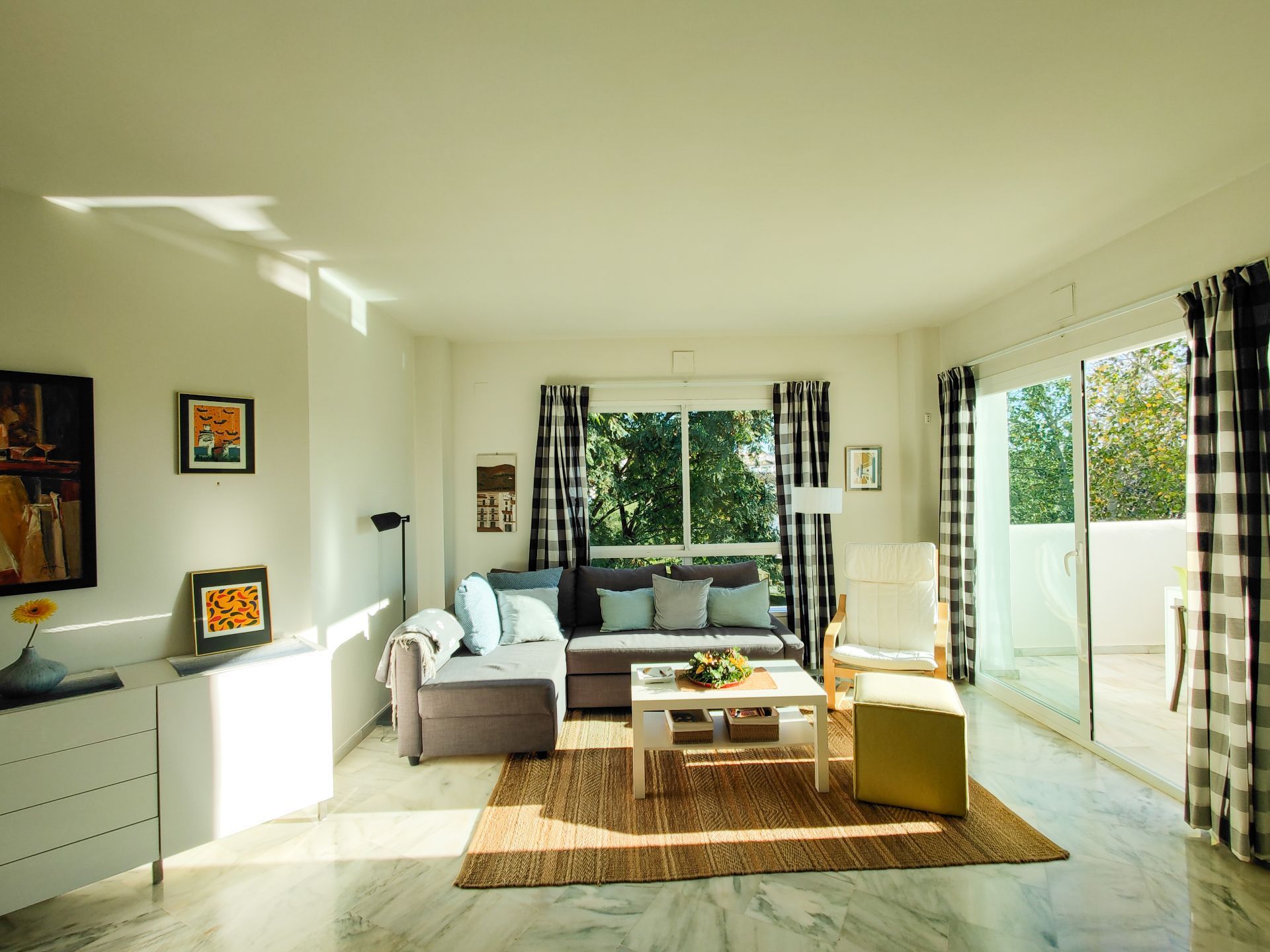 2 Bed, 2 Bath - Apartment for Sale in Cabopino, Marbella