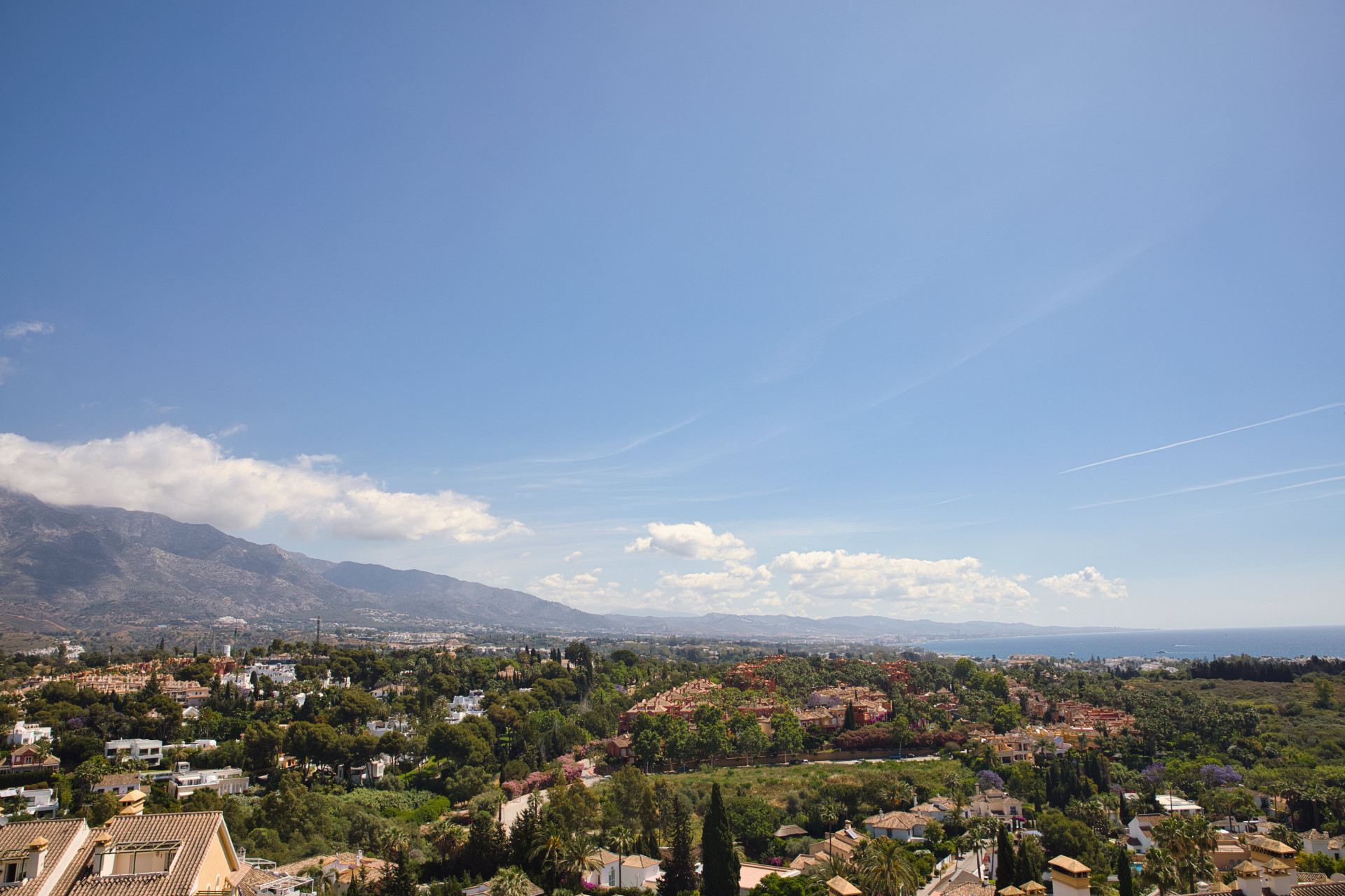 Piso de 3 Dormitorios y 3 Baños en alquiler en Nueva Andalucía, Marbella