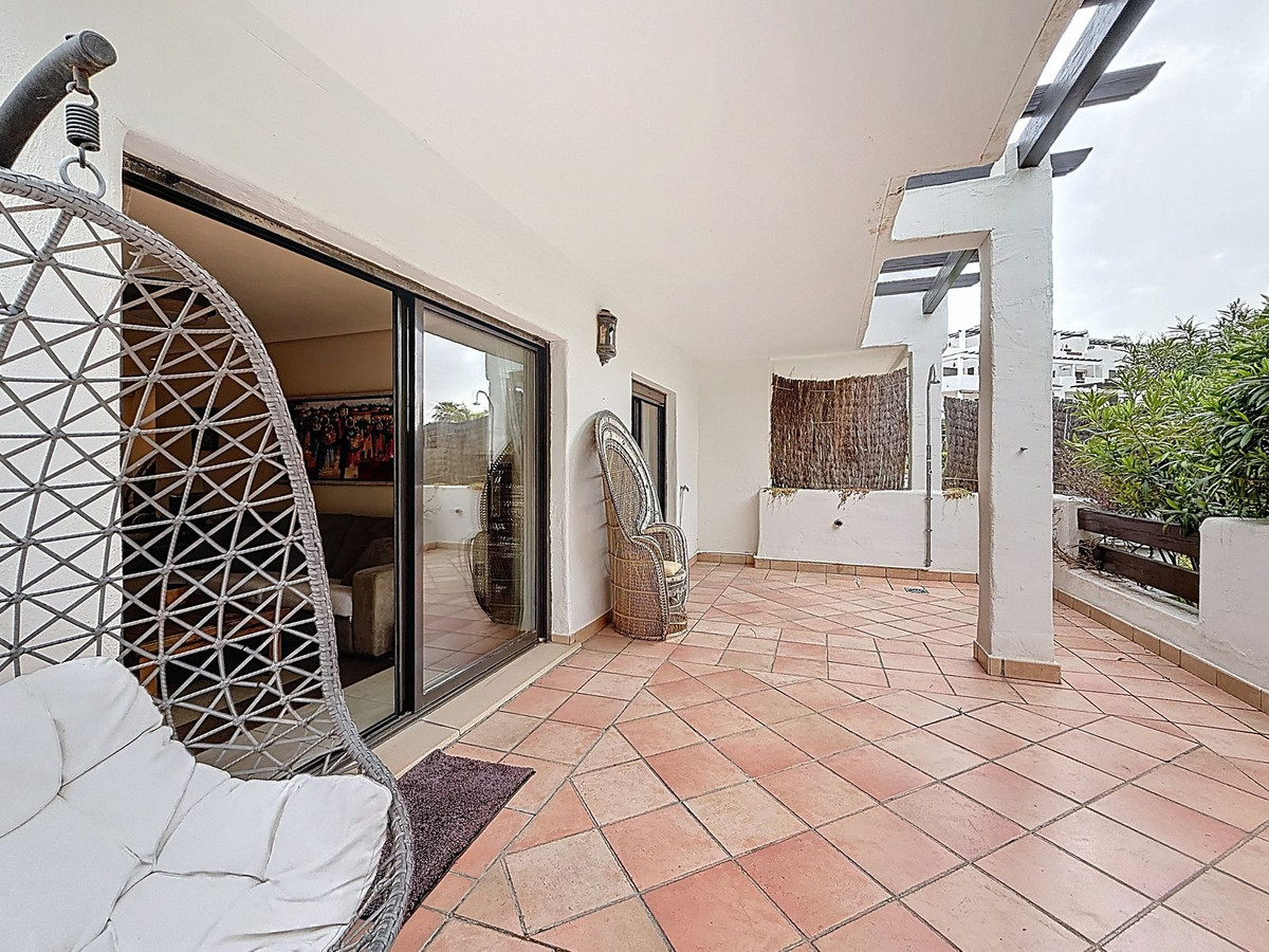 3 Bed - Apartment for Sale in New Golden Mile, Estepona