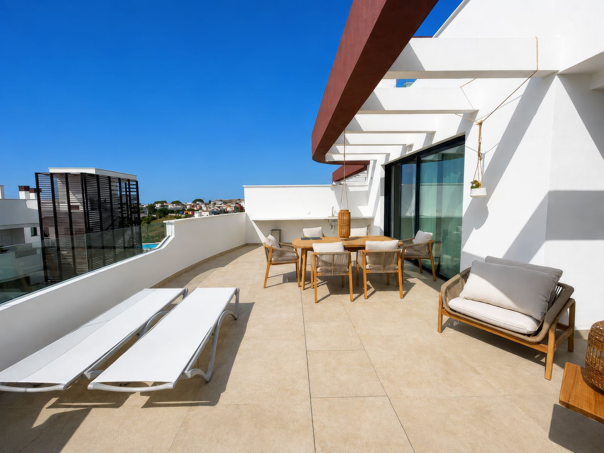 4 спални - Пентхаус под наем в New Golden Mile, Estepona