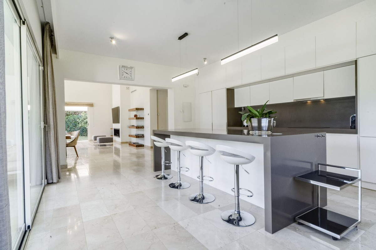 3 спални, 3 бани - Вила за продажба в Guadalmina Baja, San Pedro de Alcántara