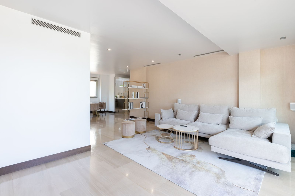 Piso de 2 Dormitorios en venta en Benahavís