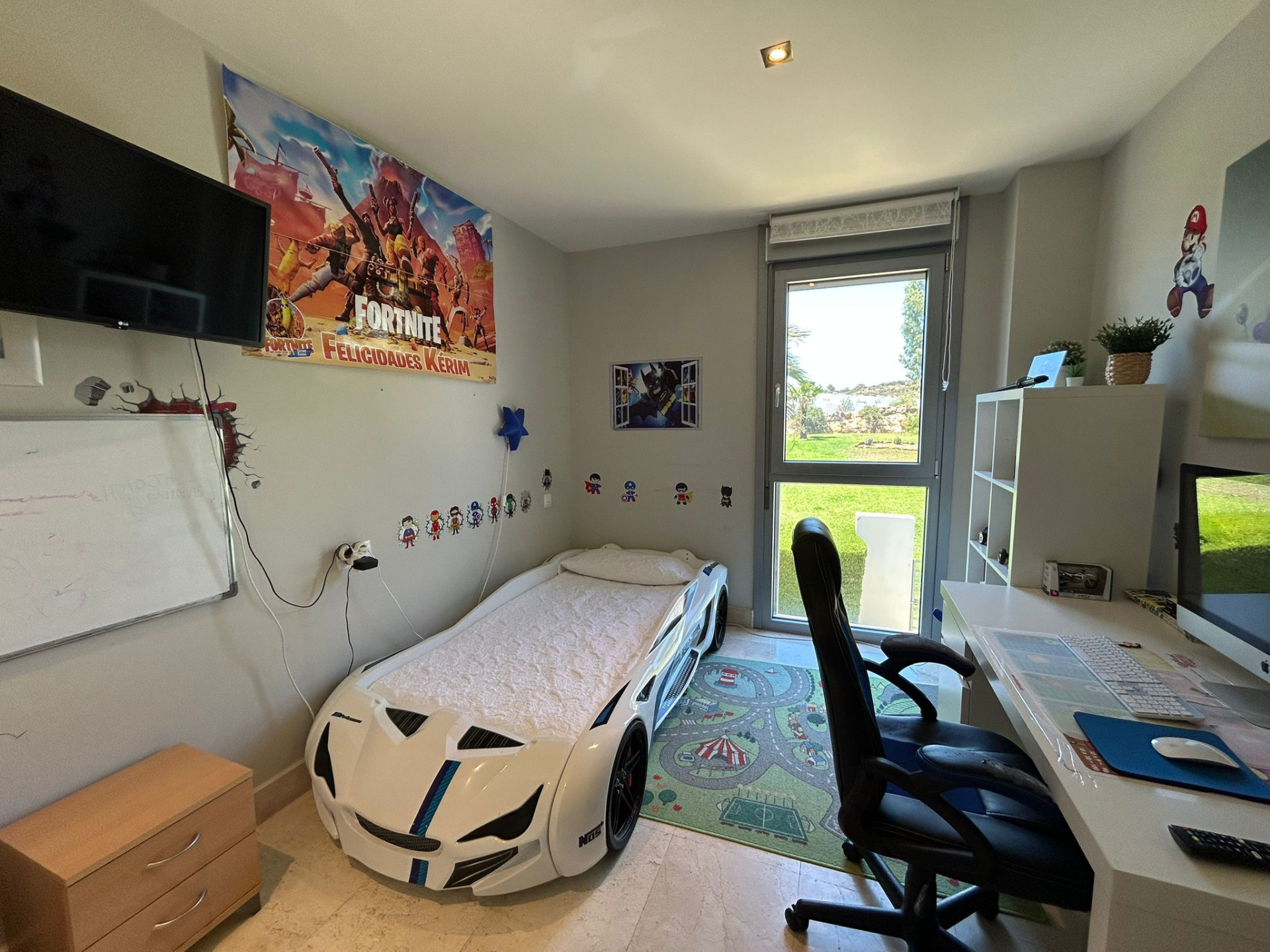 Piso de 3 Dormitorios en venta en Manilva