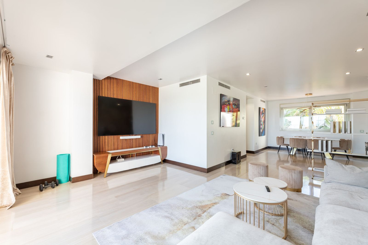Piso de 2 Dormitorios en venta en Benahavís