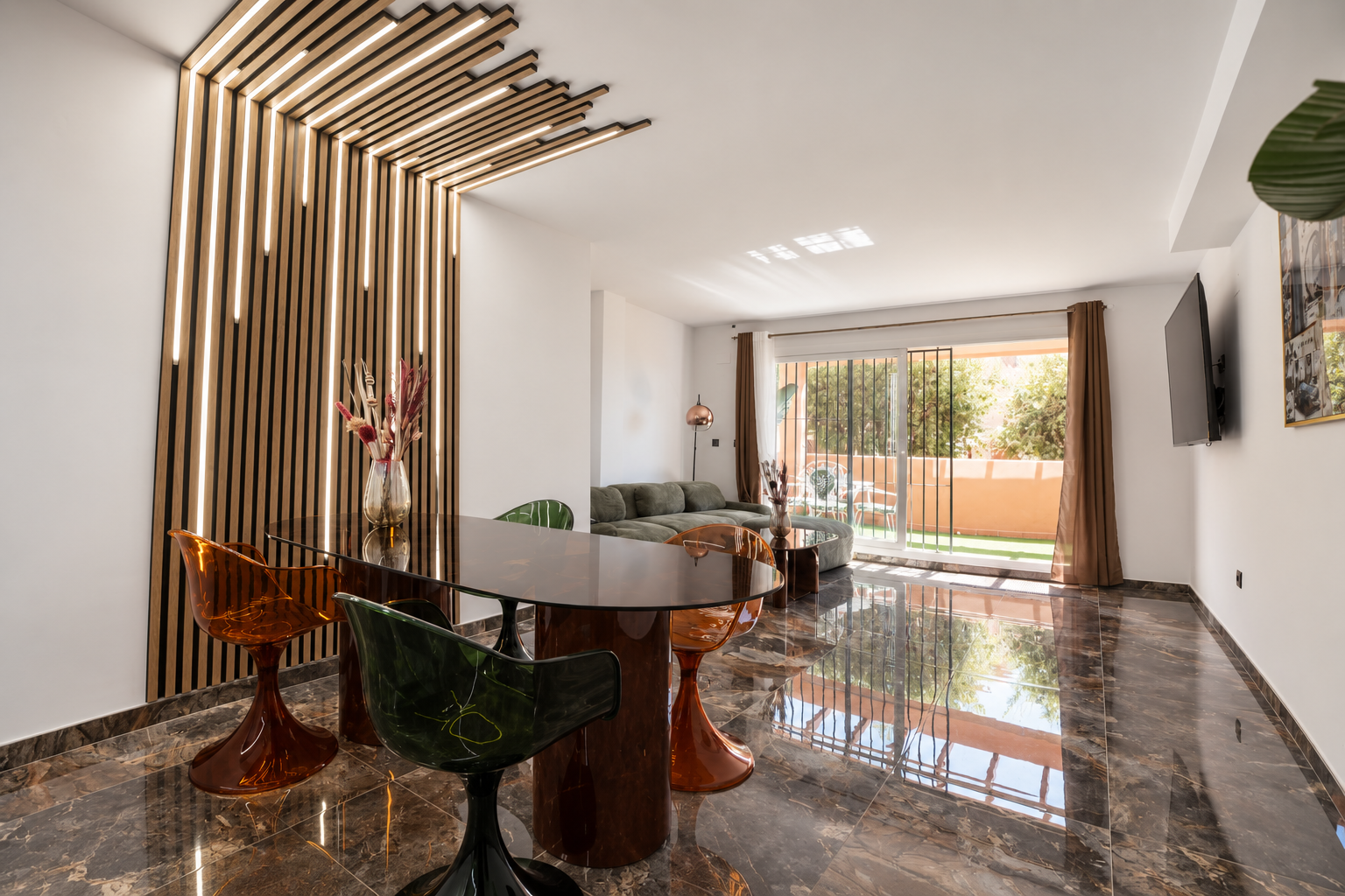 3 Bed, 2 Bath - Apartment for Rent in Elviria, Marbella