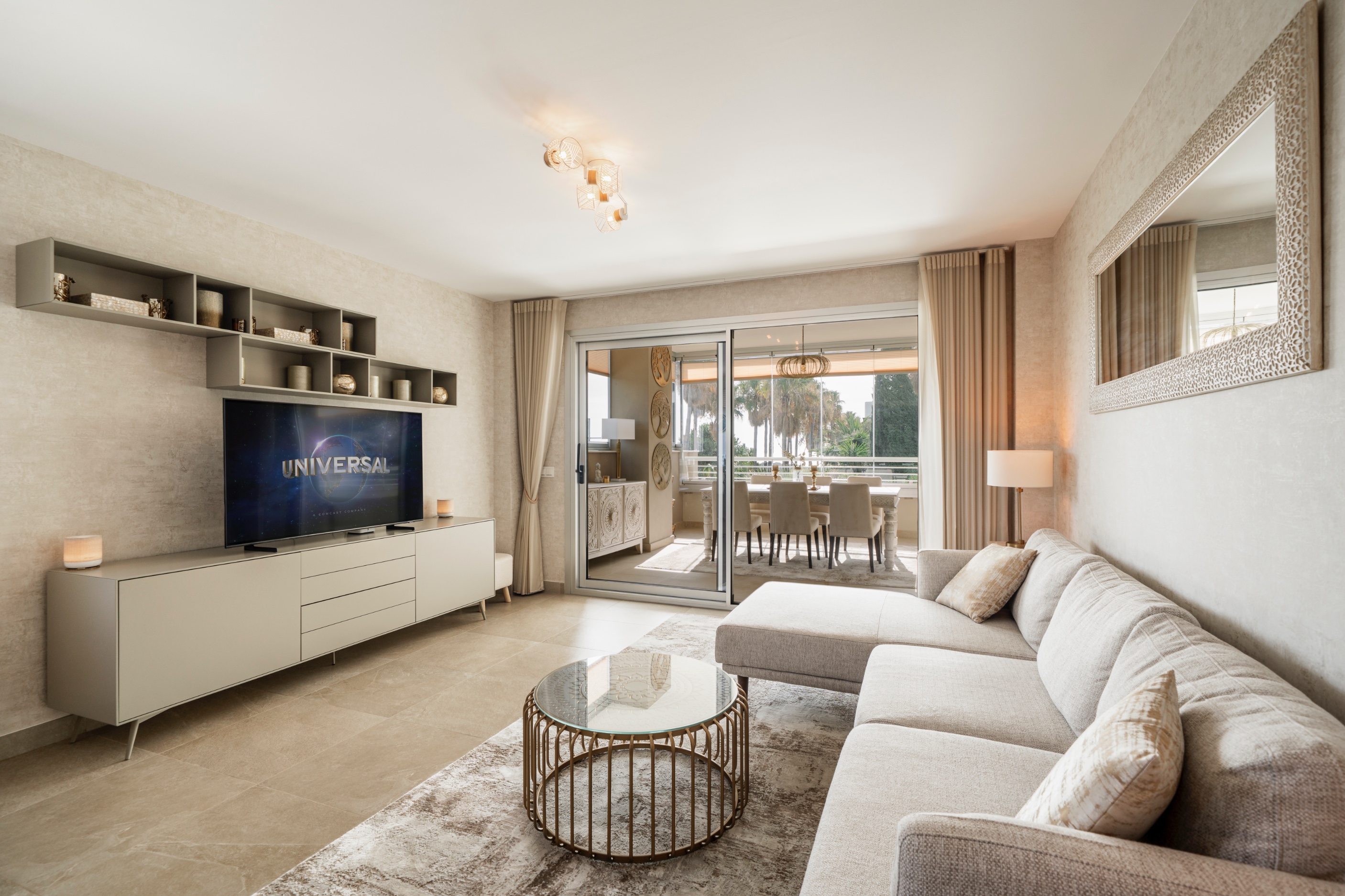 Piso de 3 Dormitorios y 2 Baños en venta en La Alqueria, Estepona