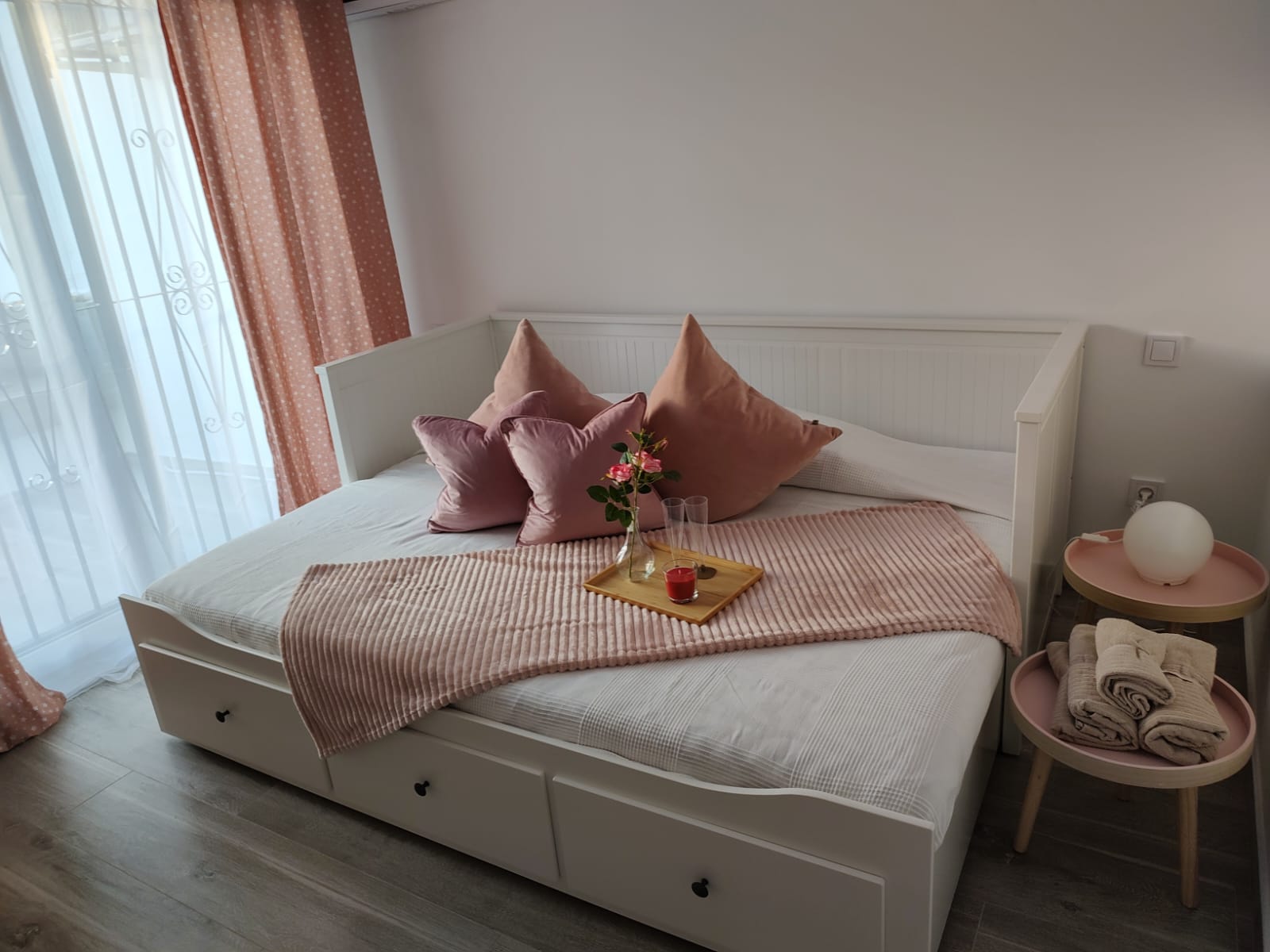 4 спални - Редова къща за продажба в Calahonda, Mijas