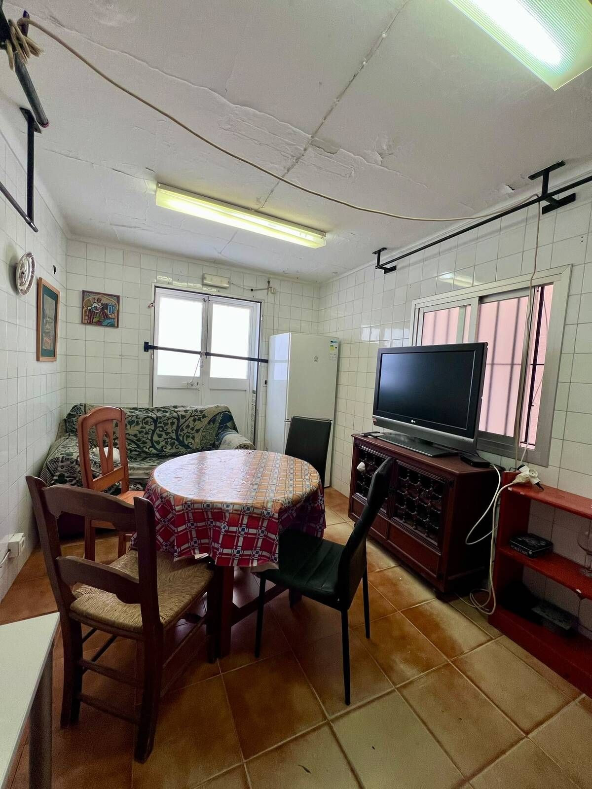 Casa Adosada de 3 Dormitorios y 1 Baño en venta en Cancelada
