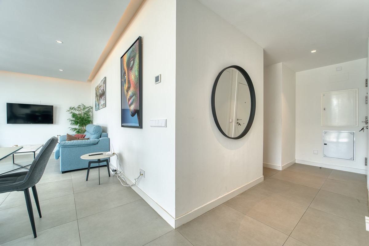 Piso de 2 Dormitorios en venta en Benalmádena