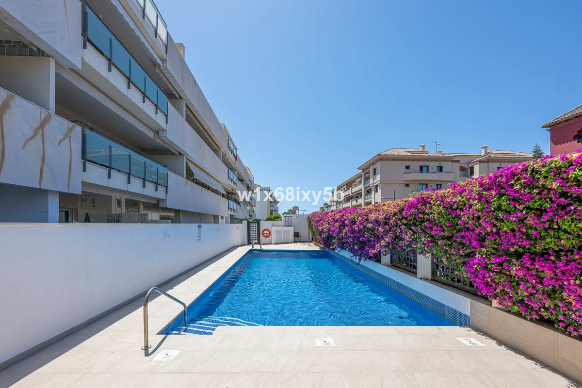 Piso de 3 Dormitorios en venta en San Pedro de Alcántara
