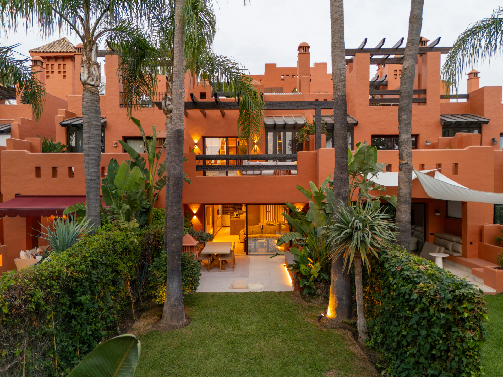 4 Bed, 3 Bath - Townhouse for Sale in Marbella Golden Mile