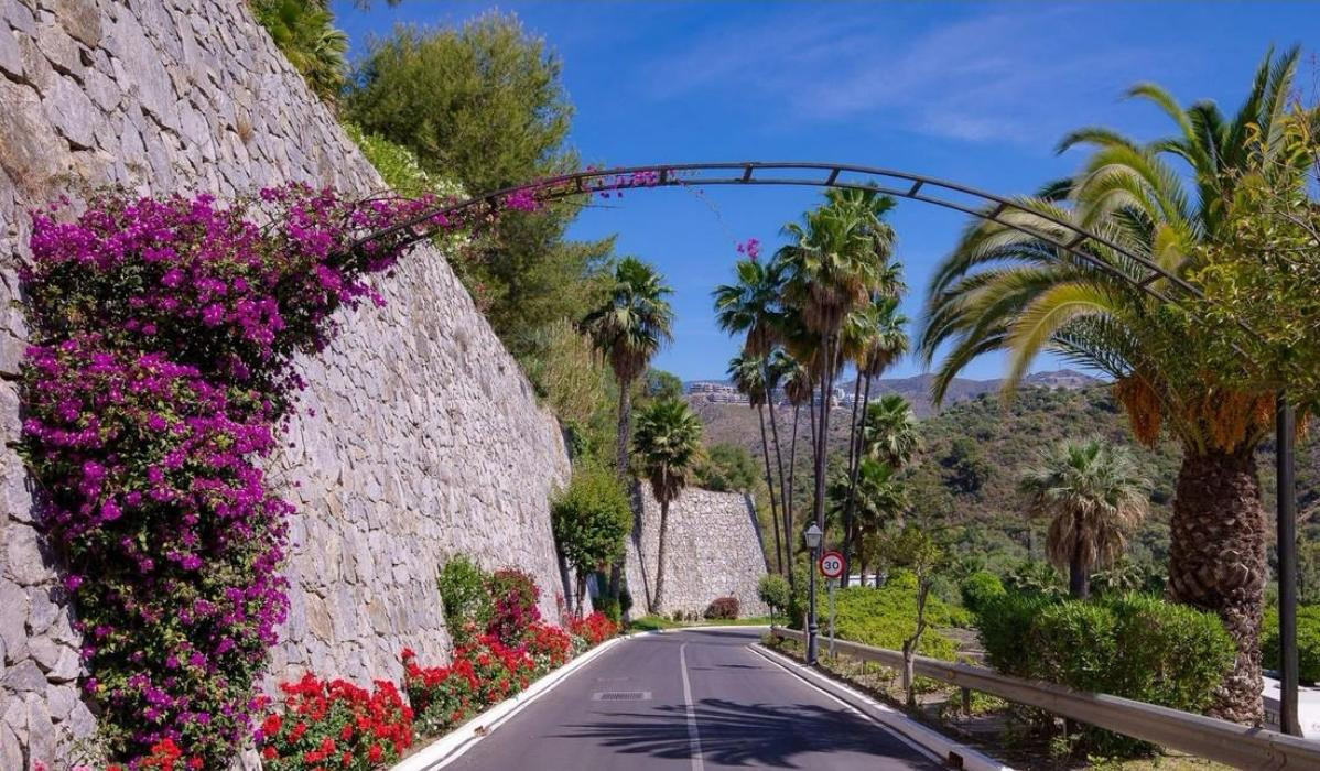 Piso de 2 Dormitorios en alquiler en La Quinta, Benahavís