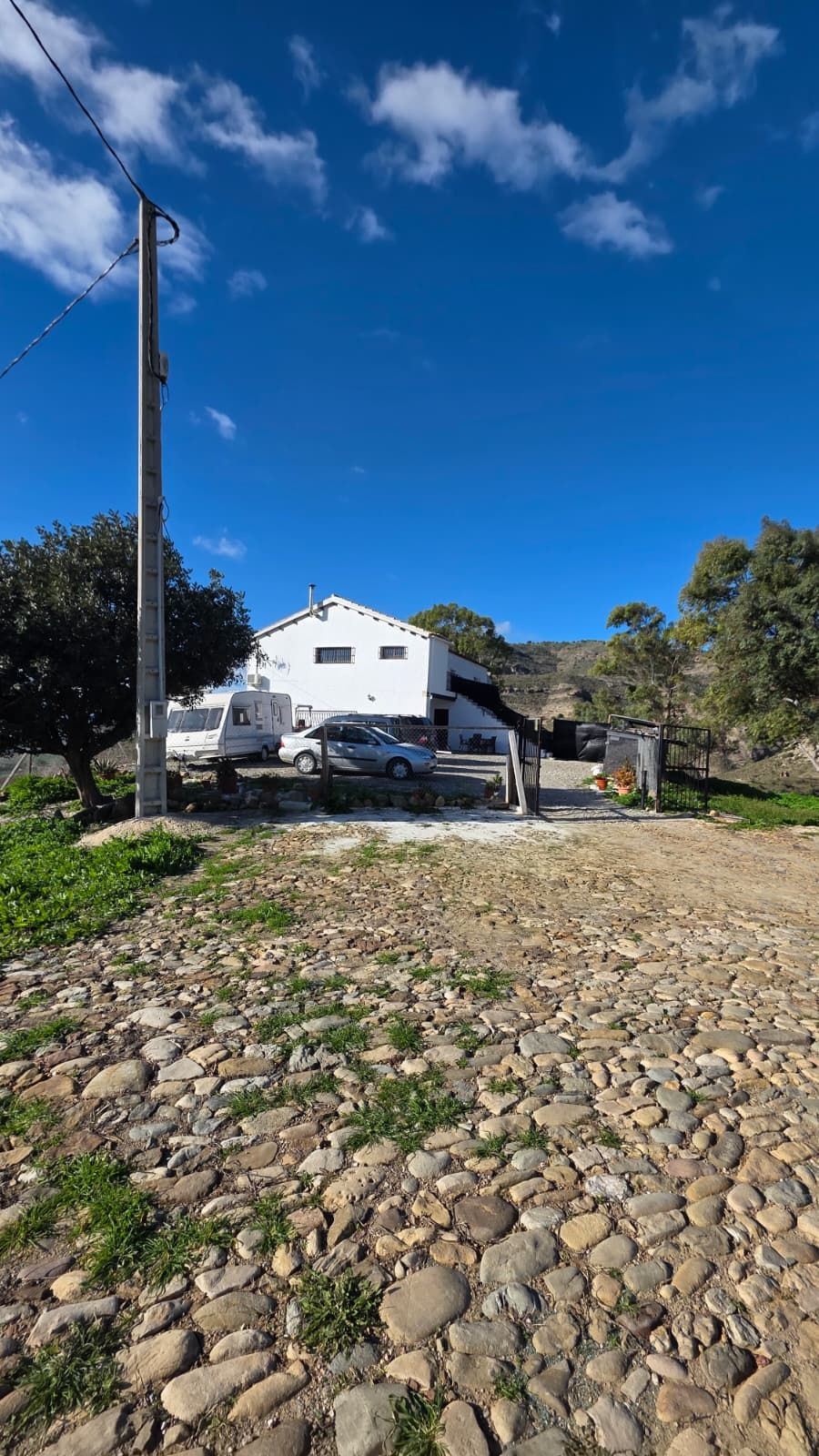 Finca de 5 Dormitorios y 3 Baños en venta en Pizarra
