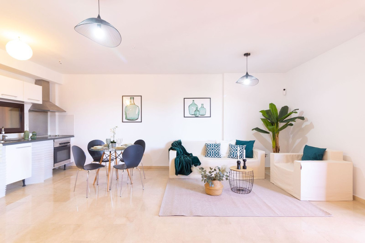 2 спални - Апартамент за продажба в Estepona