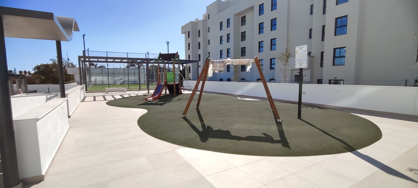 3 спални, 2 бани - Апартамент за продажба в Los Alamos, Torremolinos