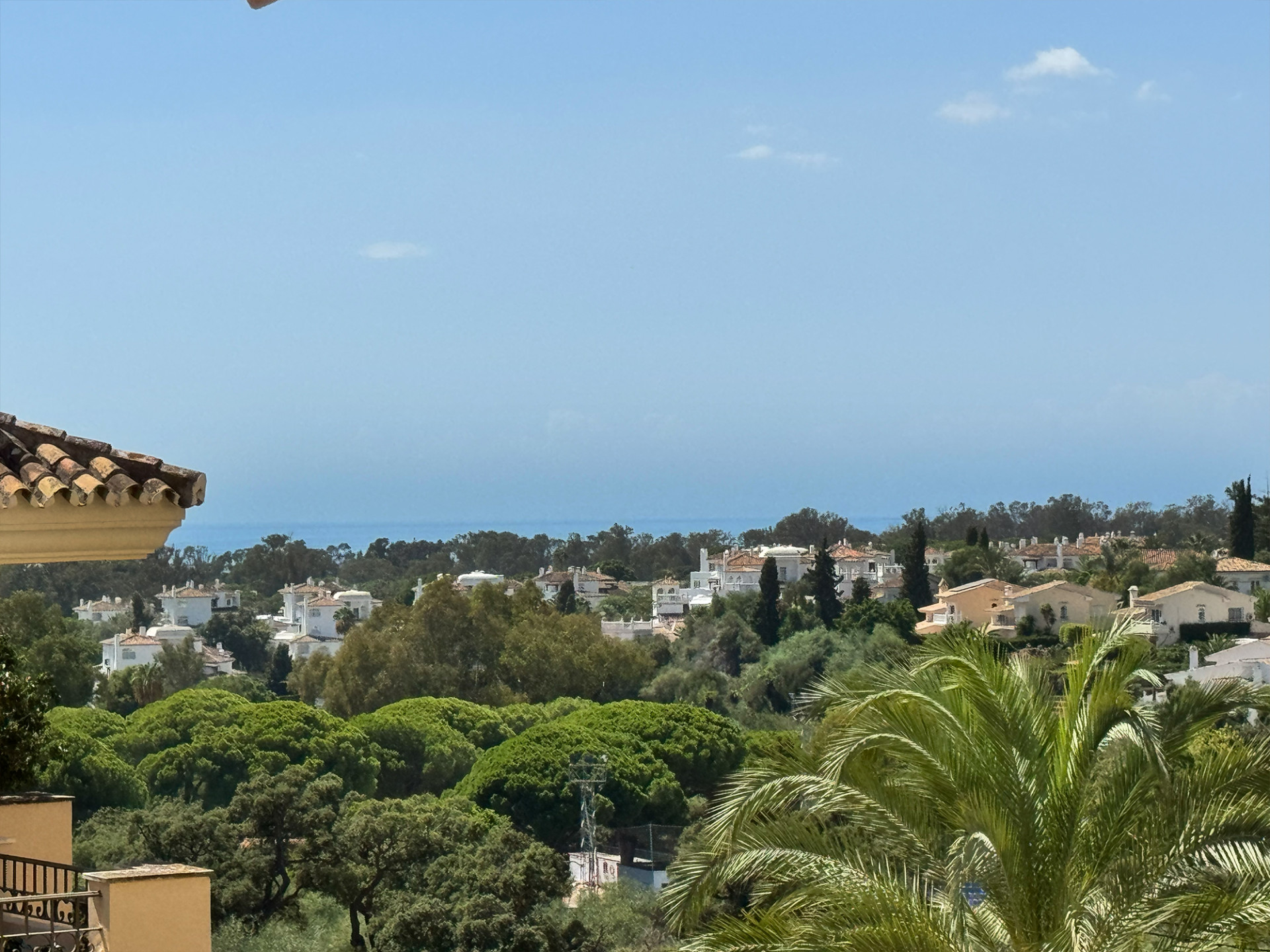 3 Bed, 3 Bath - Apartment for Sale in Cabopino, Marbella