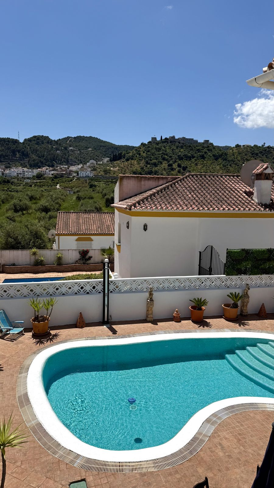 Casa de 4 Dormitorios y 5 Baños en venta en Monda