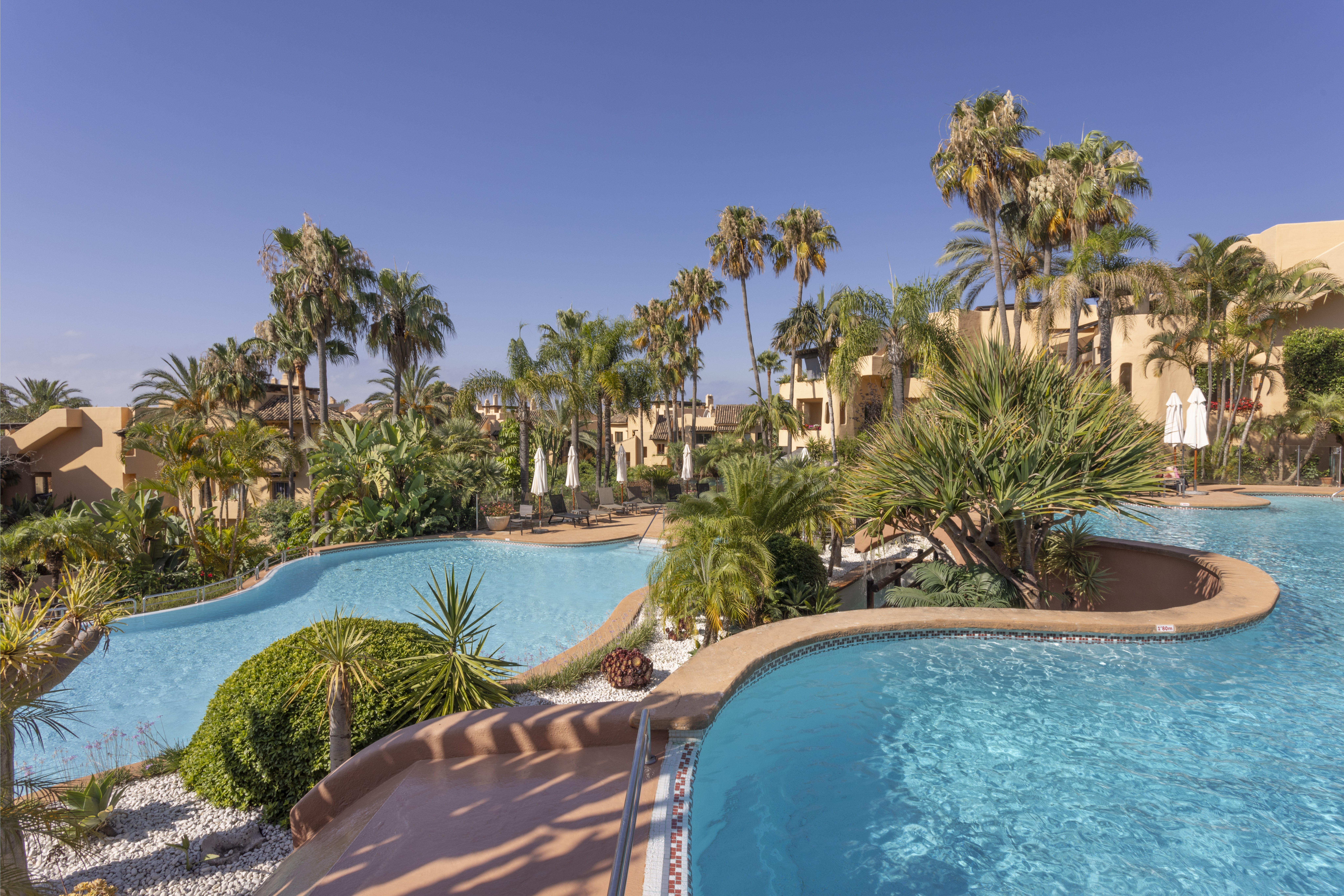 Ático de 3 Dormitorios y 3 Baños en alquiler en Milla de Oro, Marbella