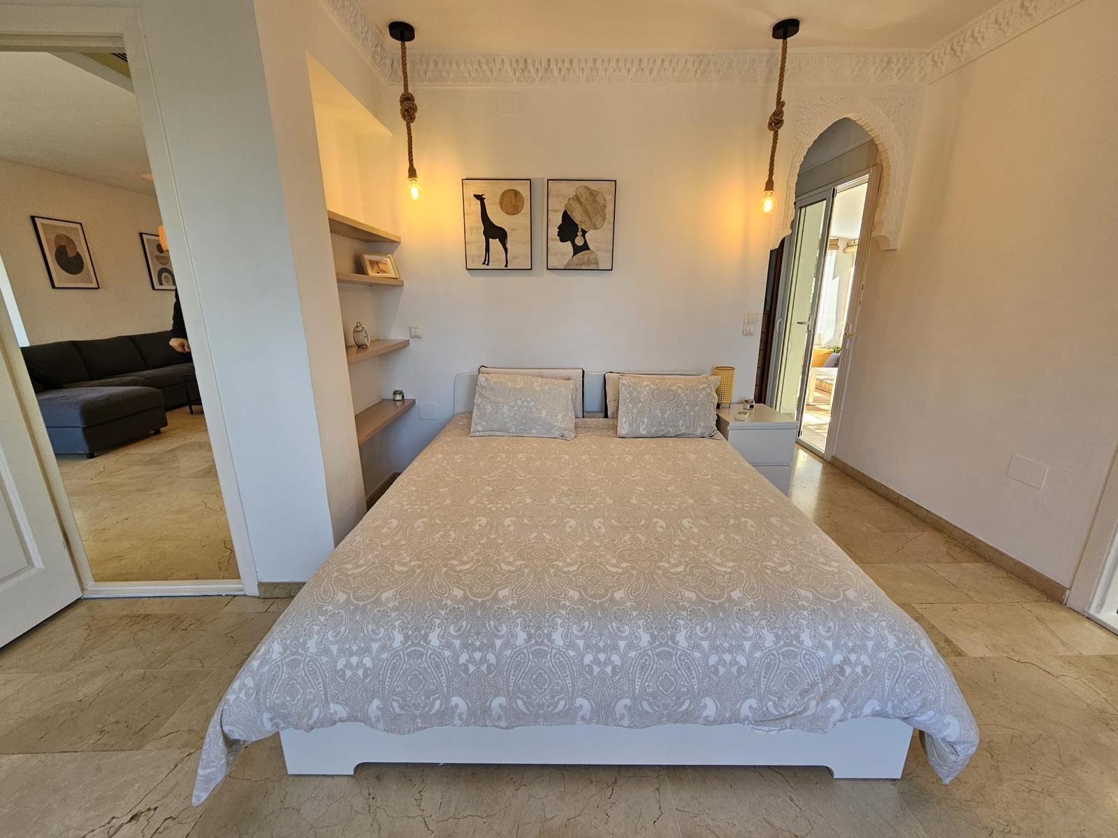 Casa de 5 Dormitorios en venta en Benalmádena Pueblo
