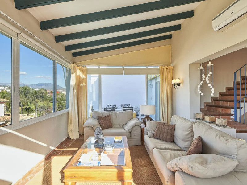 Casa Adosada de 4 Dormitorios y 3 Baños en alquiler en Guadalmina Alta, San Pedro de Alcántara