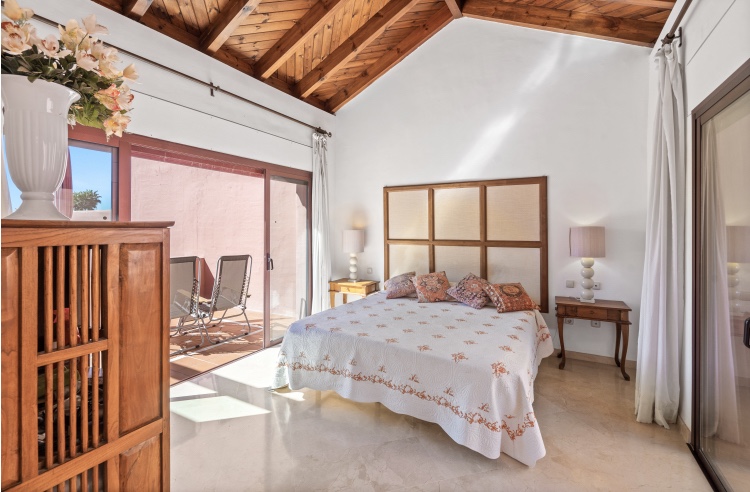 3 Bed - Apartment for Sale in Estepona