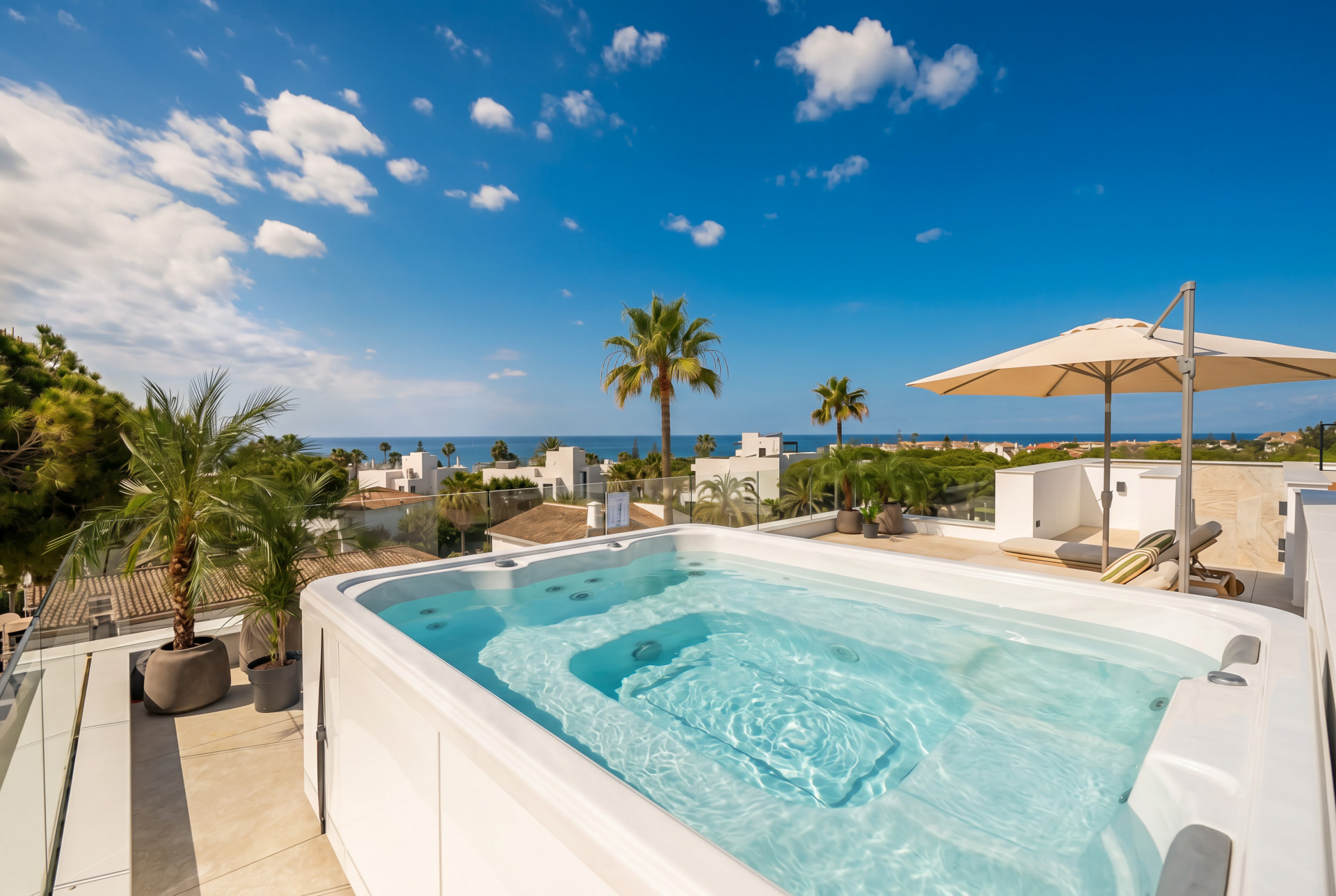 6 спални - Вила за продажба в Marbesa, Marbella