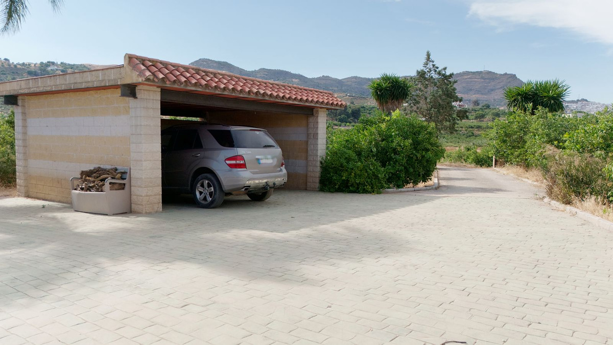 Casa de 3 Dormitorios y 1 Baño en venta en Álora