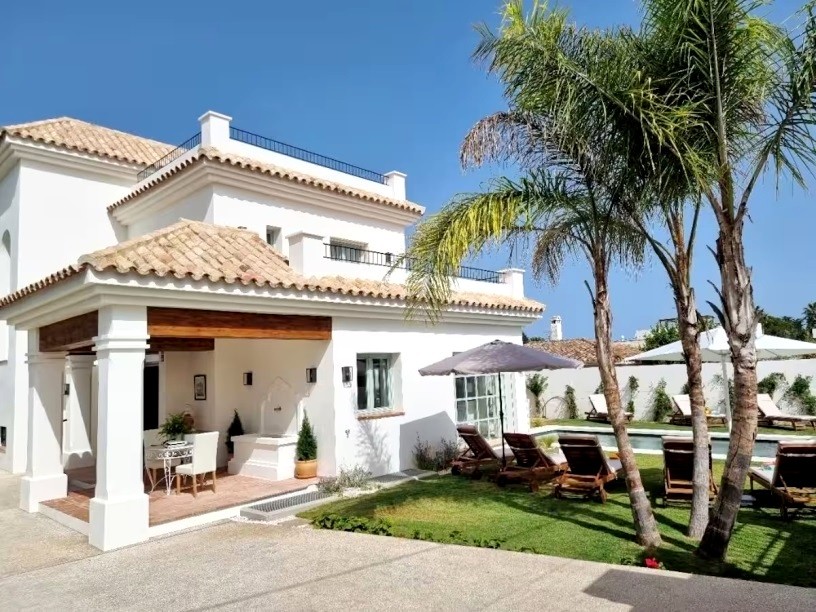 Casa de 5 Dormitorios y 6 Baños en alquiler vacacional en Marbella Centro