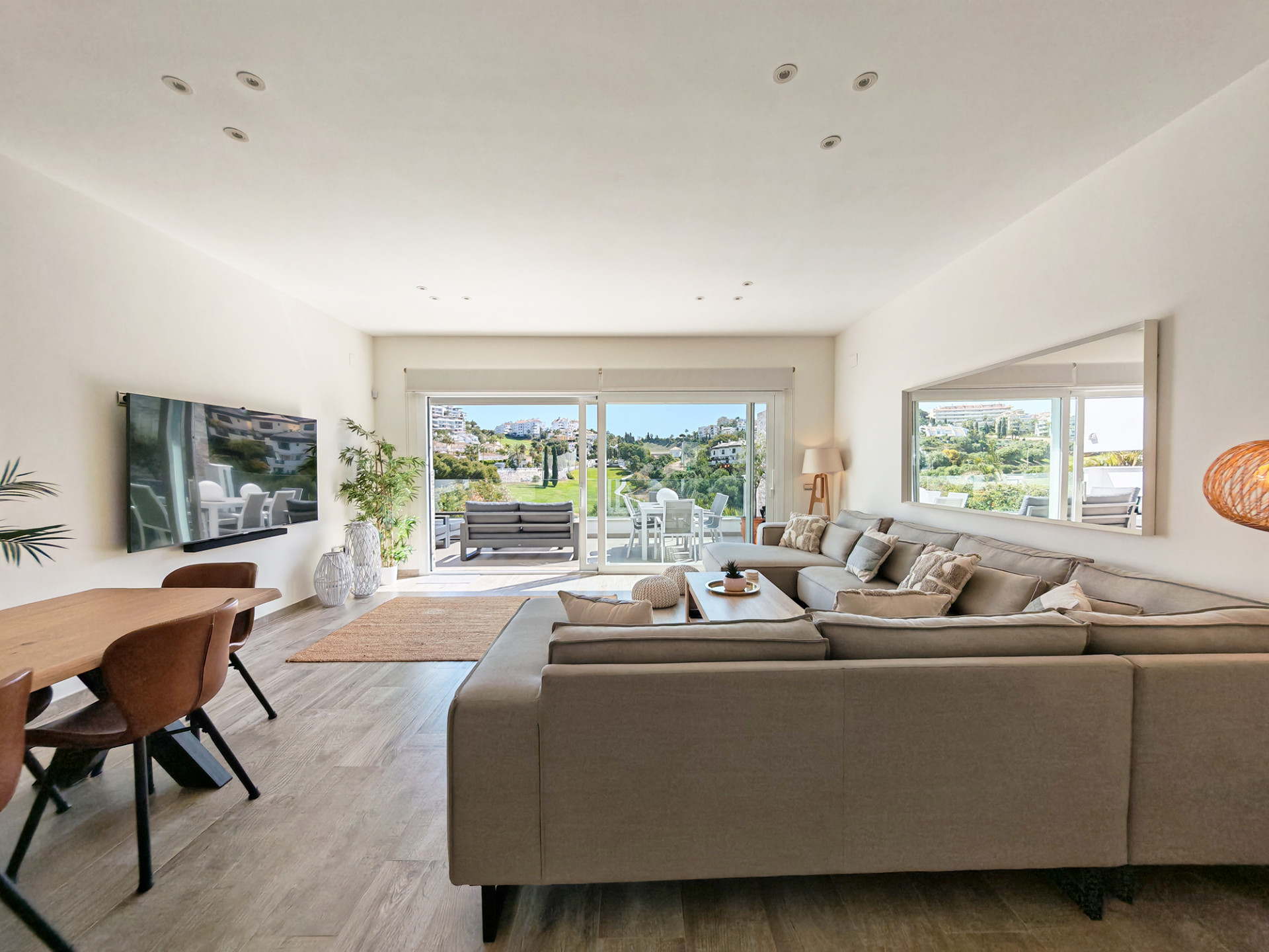 Casa de 3 Dormitorios en venta en Riviera del Sol, Mijas