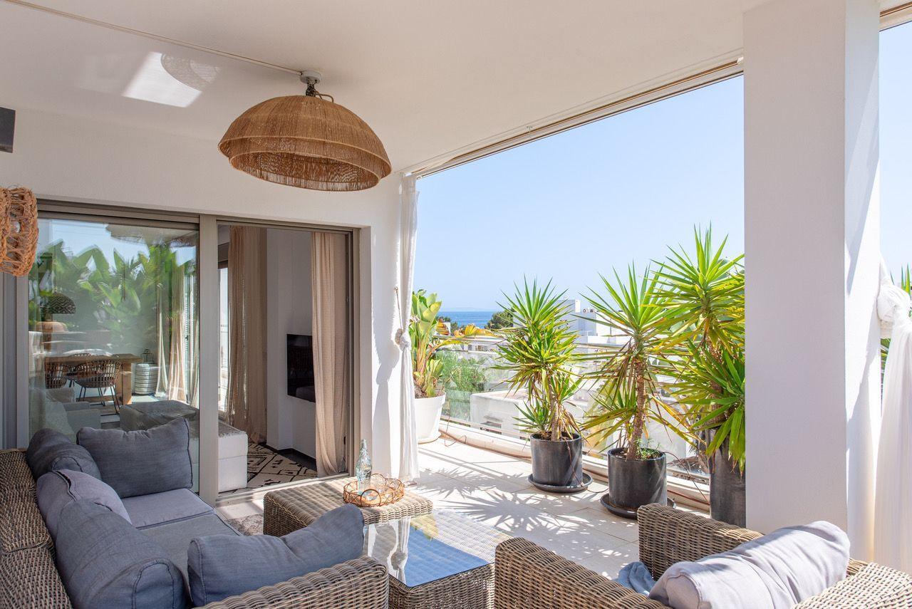 Piso de 3 Dormitorios y 2 Baños en venta en La Marina, Eivissa