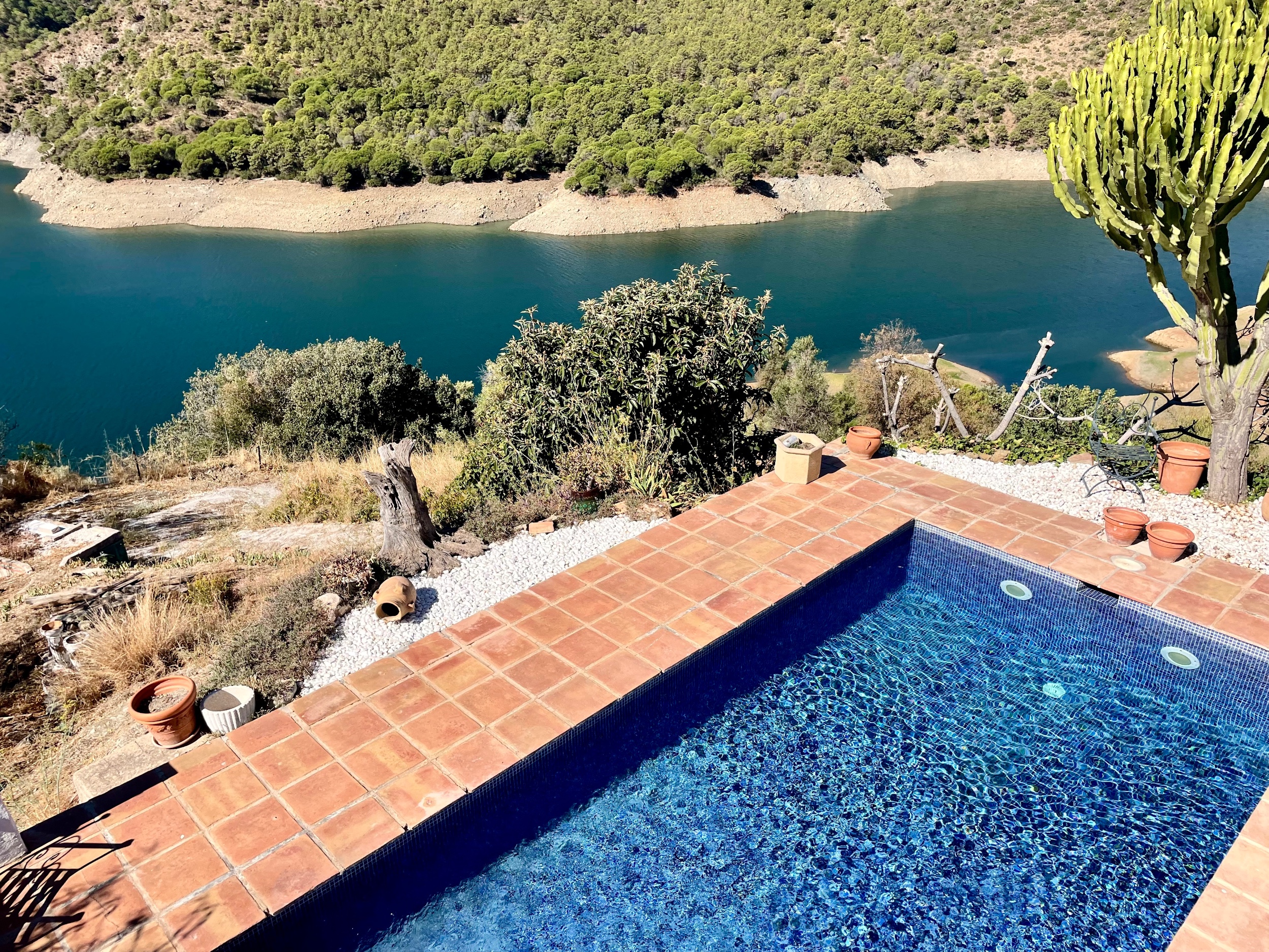 Finca de 3 Dormitorios y 3 Baños en venta en Istán