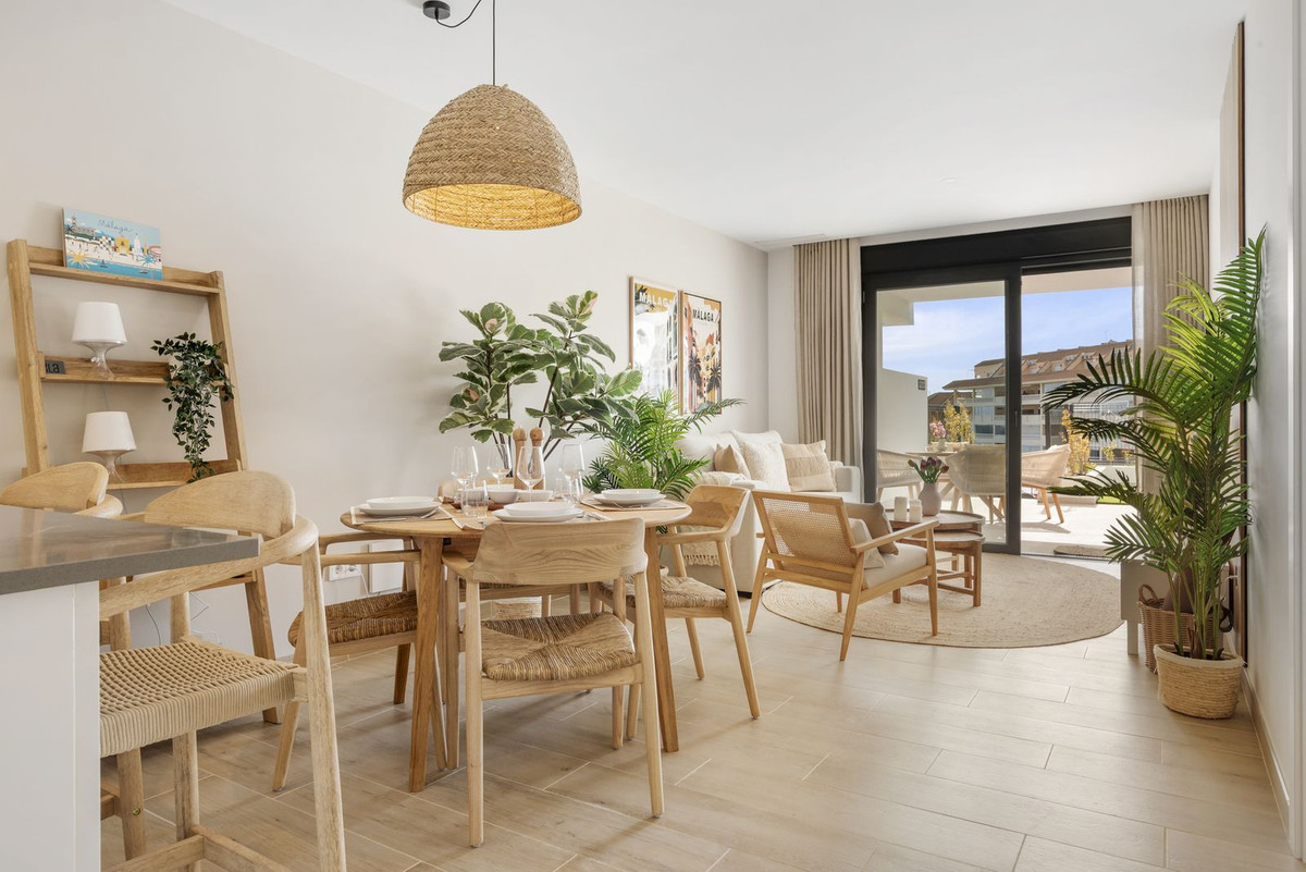 Piso de 2 Dormitorios en venta en Fuengirola