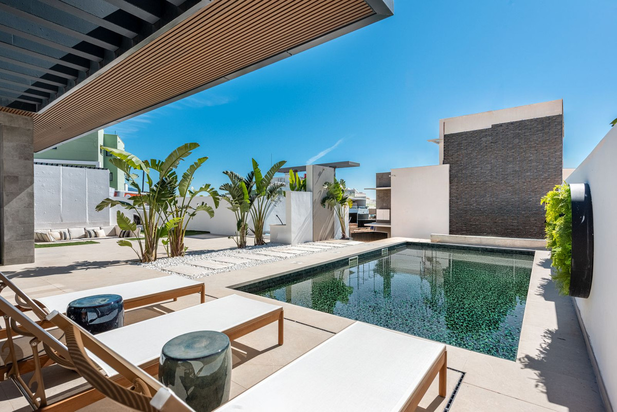 Casa de 3 Dormitorios y 3 Baños en venta en Mijas Golf