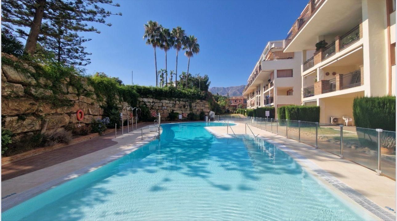 Piso de 2 Dormitorios y 2 Baños en venta en Mijas Golf