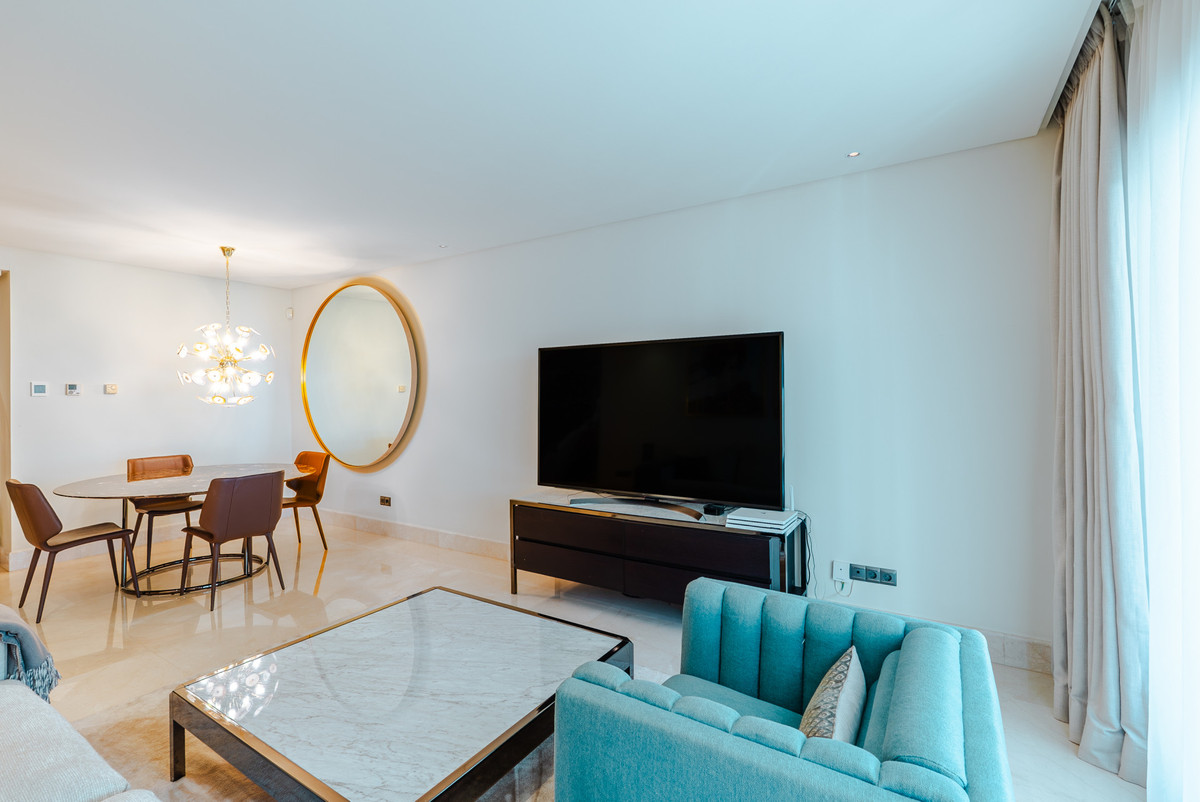 Piso de 3 Dormitorios y 3 Baños en venta en Estepona