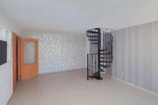 Casa Adosada de 4 Dormitorios y 2 Baños en venta en Llíria