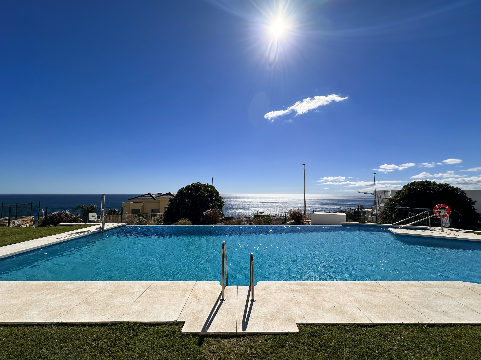 Piso de 3 Dormitorios y 2 Baños en venta en Estepona