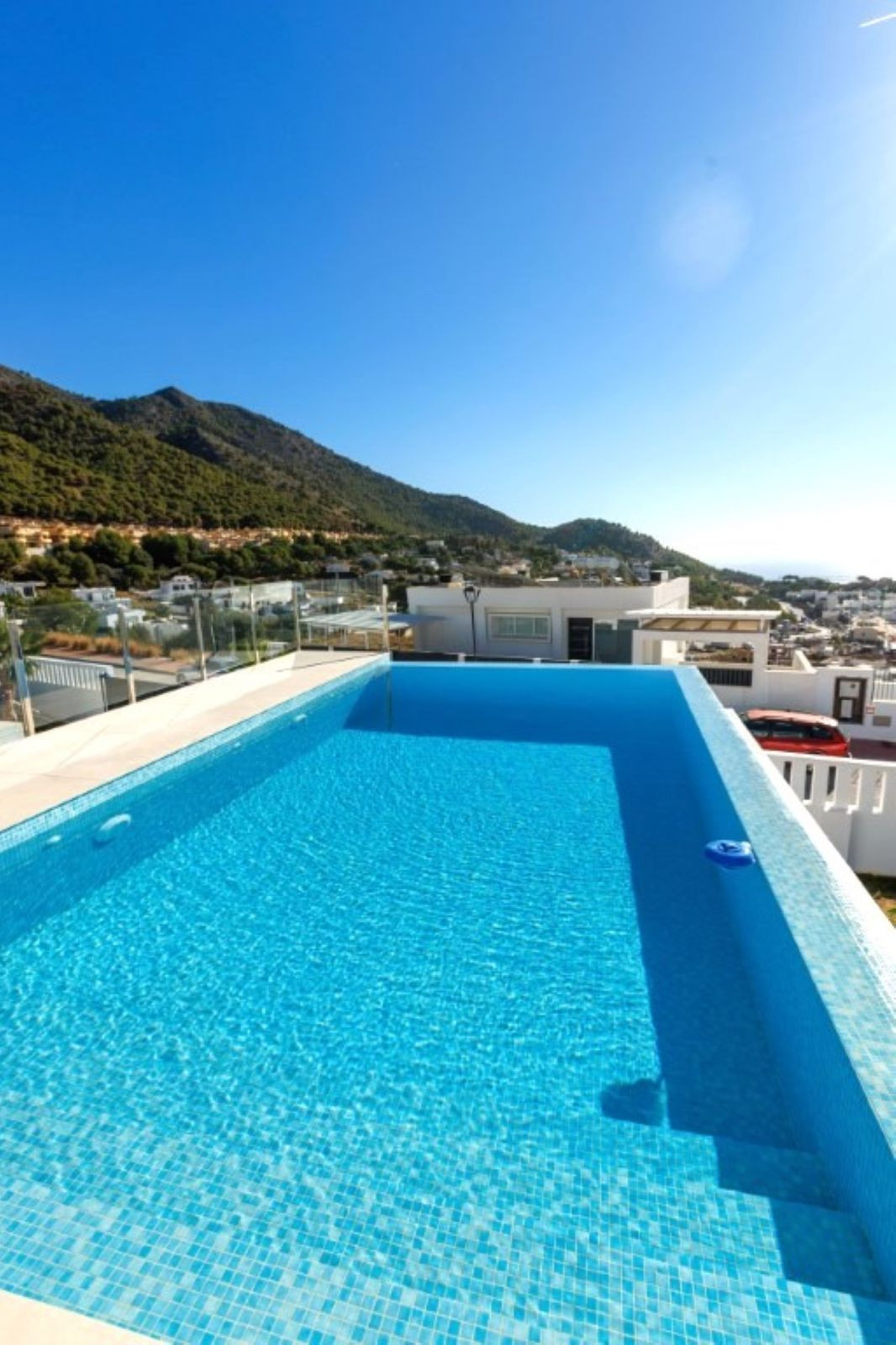 4 спални - Вила за продажба в Benalmadena