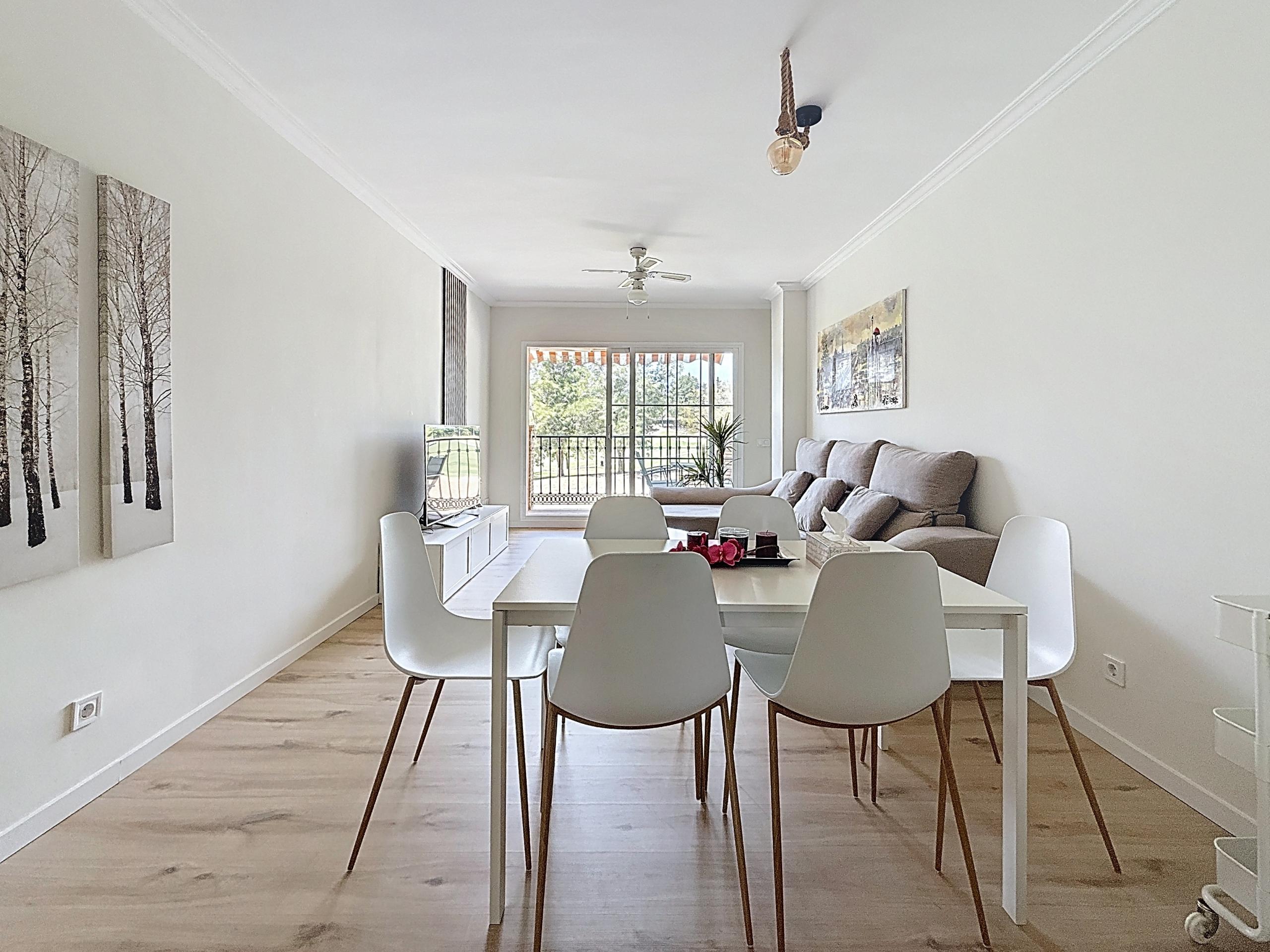 Piso de 2 Dormitorios y 2 Baños en venta en Mijas Golf