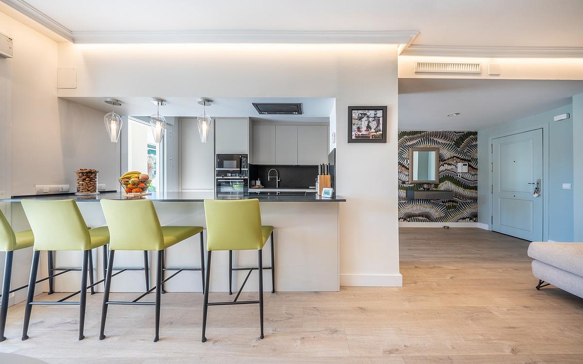 Piso de 2 Dormitorios en venta en Nueva Andalucía, Marbella