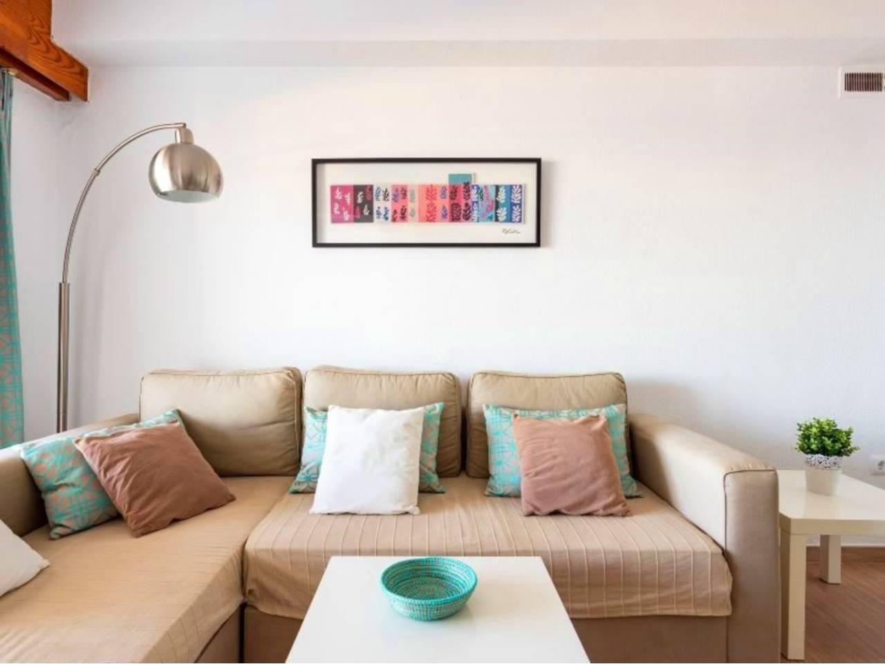 2 Bed - Apartment Holiday Rental in El Bajondilo, Torremolinos