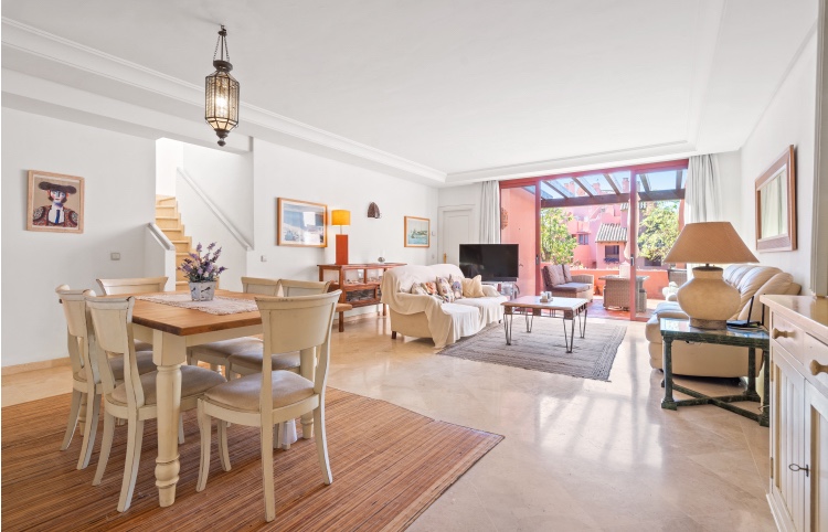 3 Bed - Apartment for Sale in Estepona