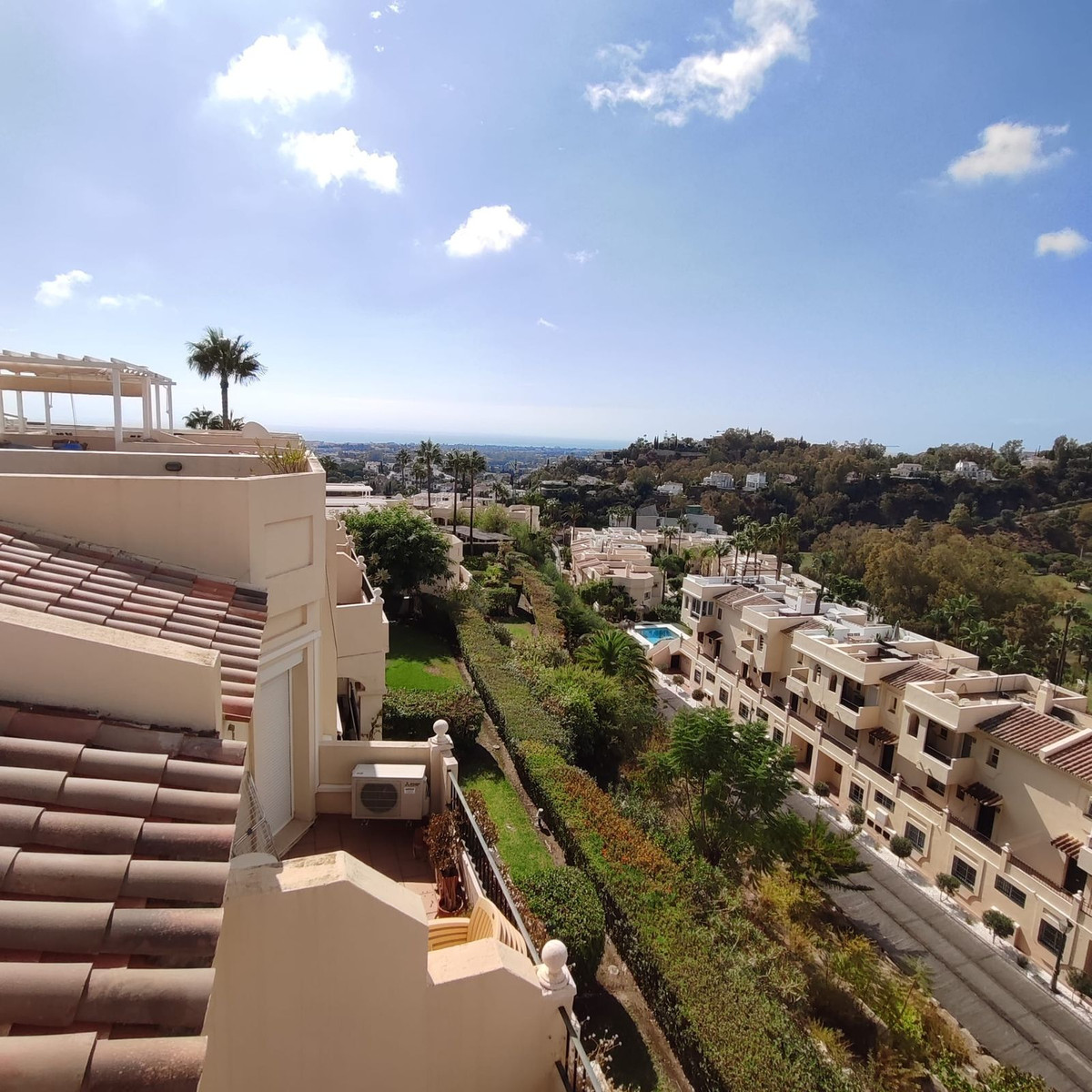 2 спални - Пентхаус за продажба в La Quinta, Benahavis