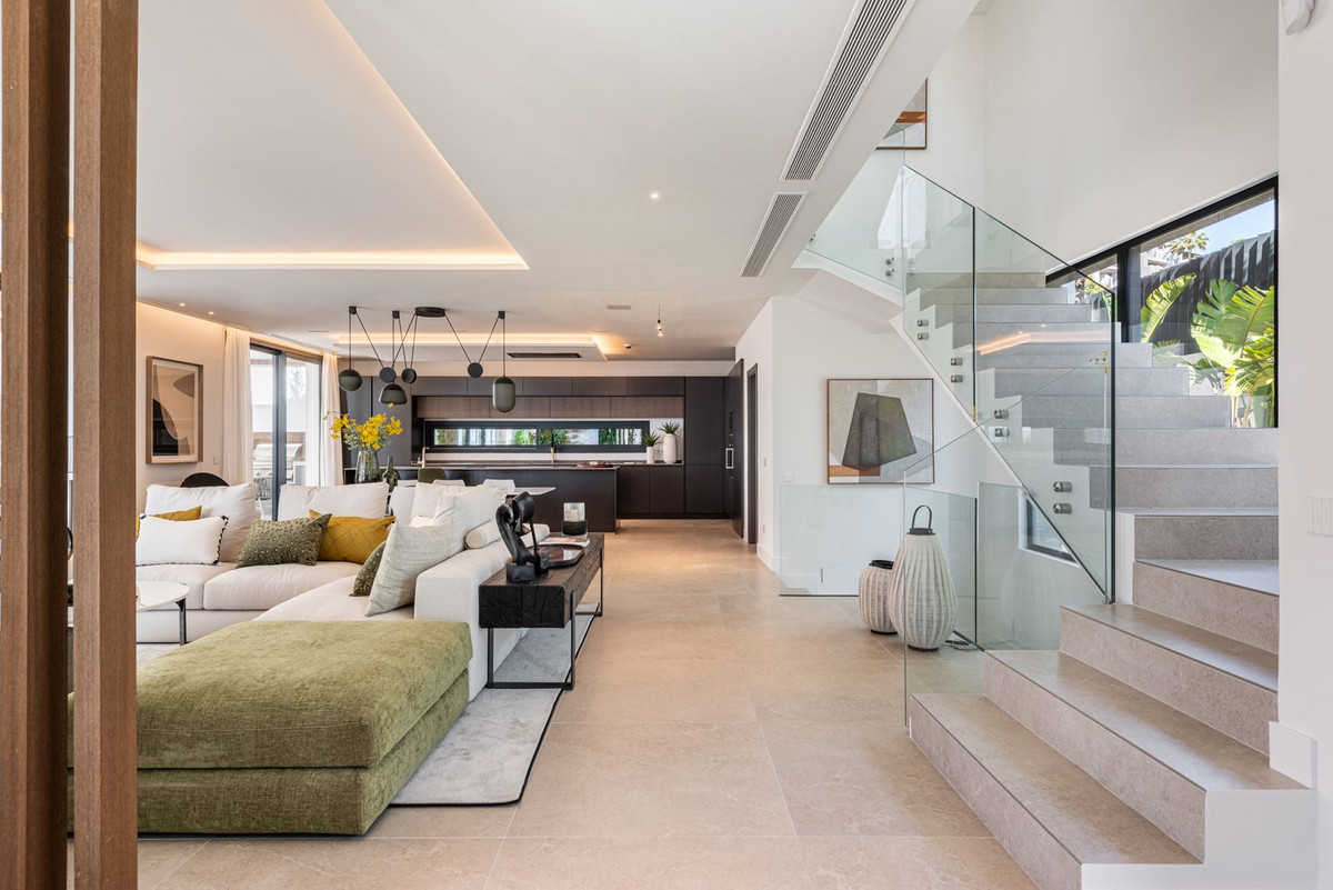 Casa de 3 Dormitorios y 3 Baños en venta en Mijas Golf