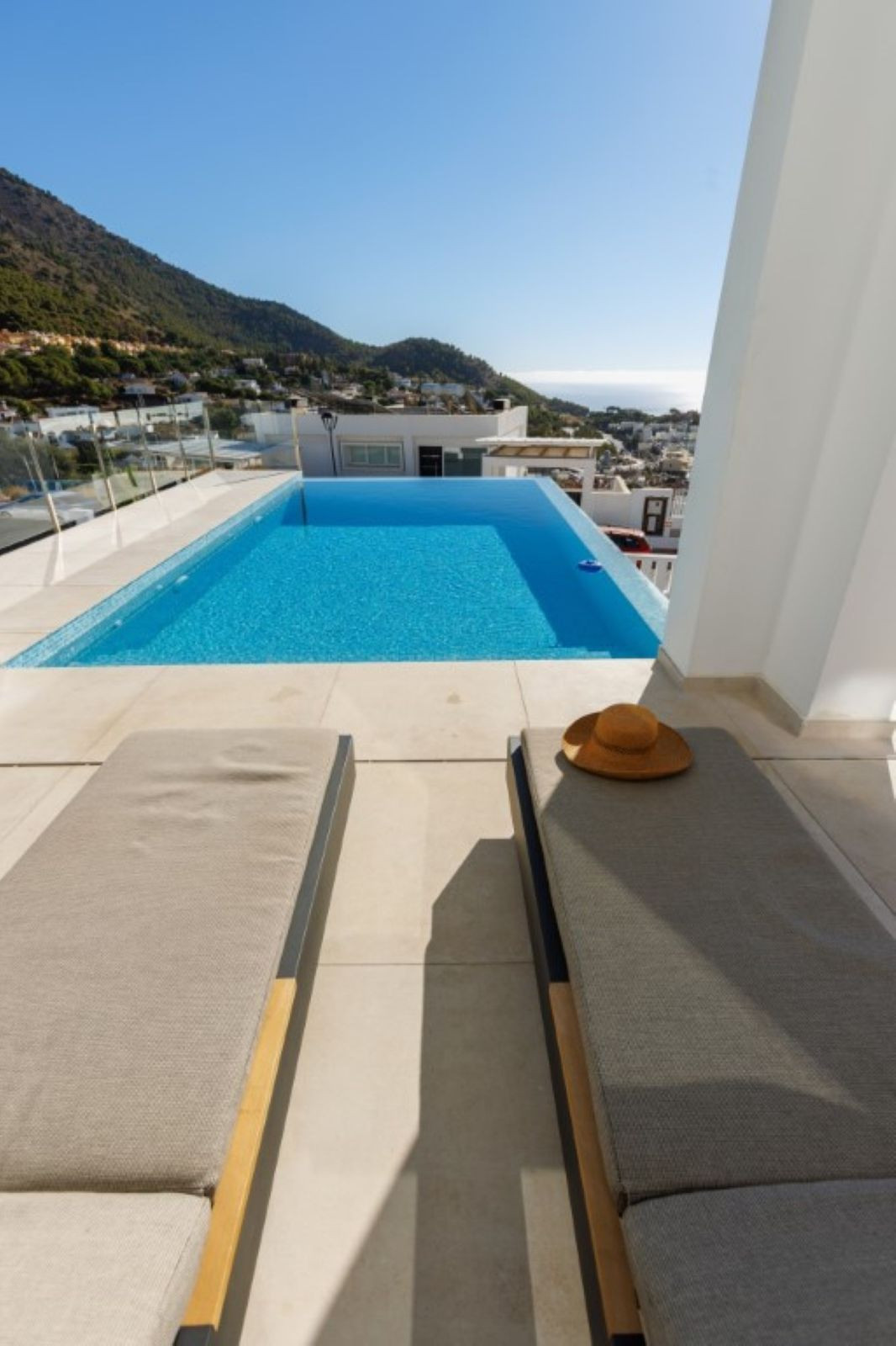 4 спални - Вила за продажба в Benalmadena