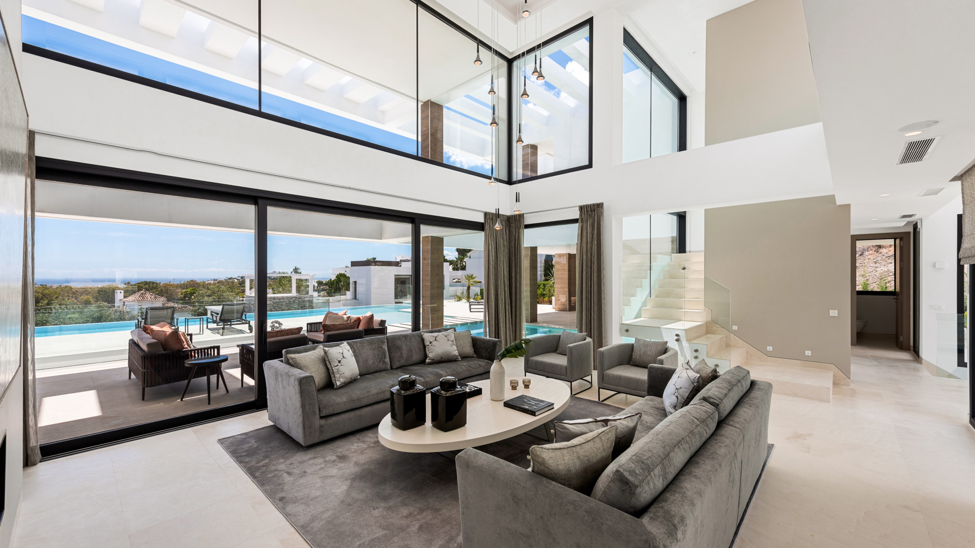 Casa de 5 Dormitorios y 11 Baños en venta en La Alquería, Benahavís