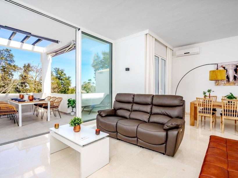 Casa Adosada de 3 Dormitorios y 2 Baños en alquiler vacacional en Marbella Centro