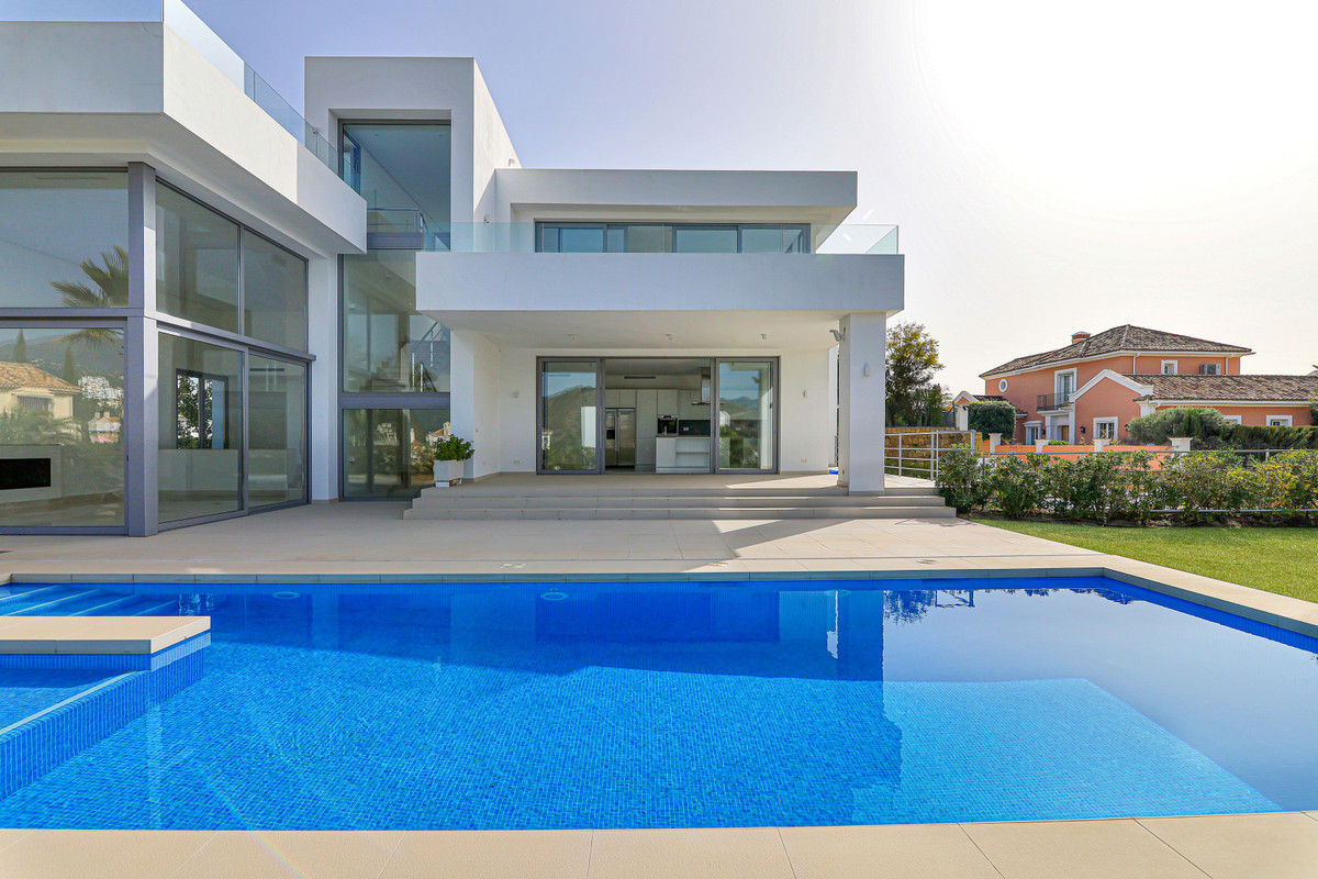 Casa de 4 Dormitorios y 4 Baños en venta en Benahavís