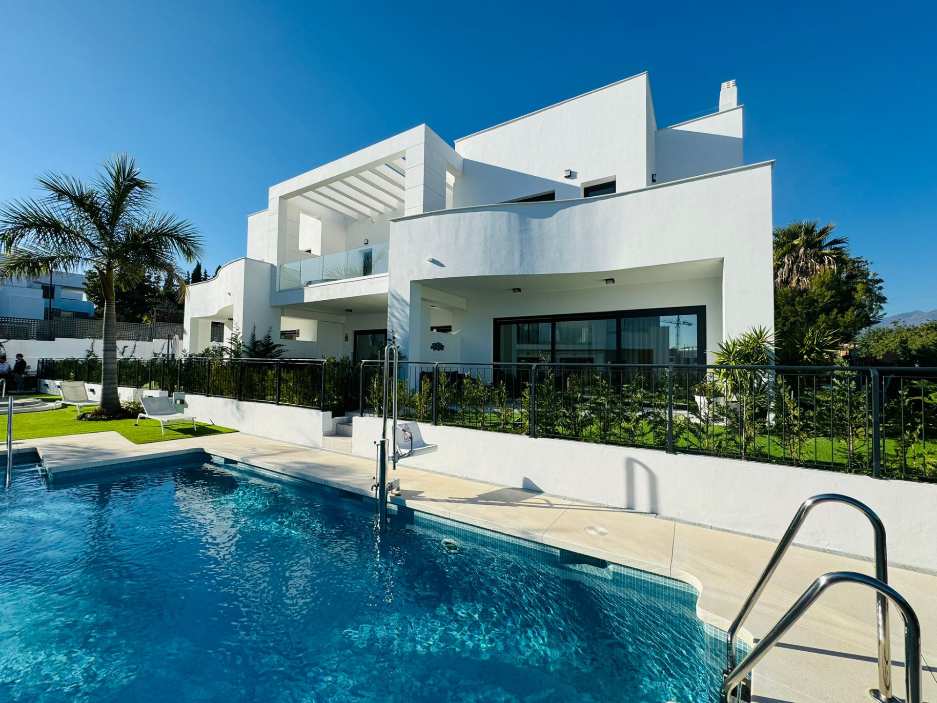 3 Bed, 2 Bath - Townhouse for Rent in Estepona